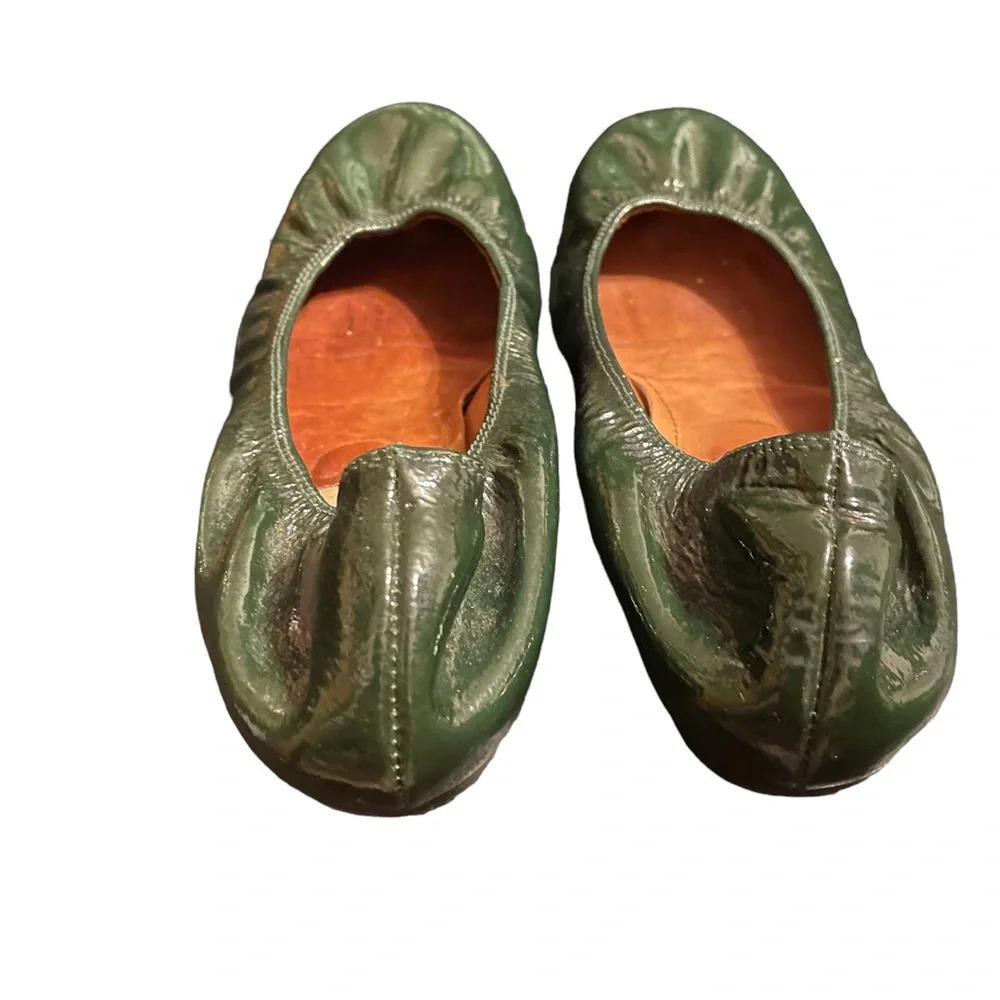 LANVIN HUNTER GREEN PATENT LEATHER FLATS - Picture 3 of 6